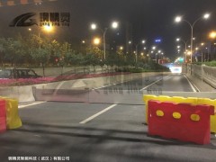 武汉地铁防汛设备 防汛挡水板厂家 湖北防洪挡水板安装图1